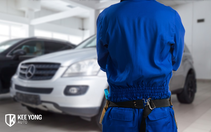 Mercedes-Benz receiving Maintenance
